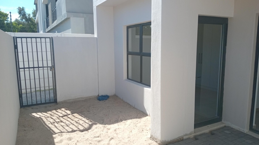 2 Bedroom Property for Sale in Table View Western Cape